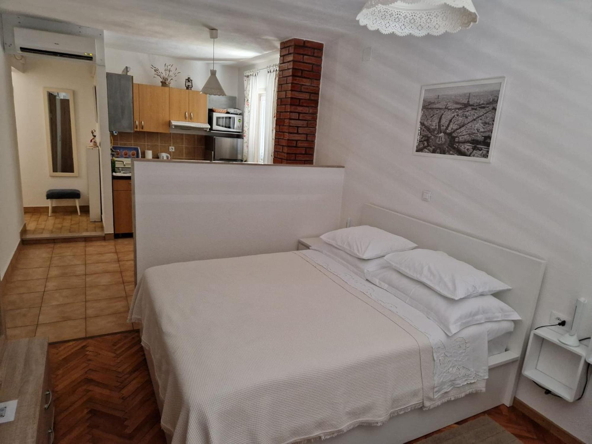 Studio Apartment Riva Sumartin Exterior photo